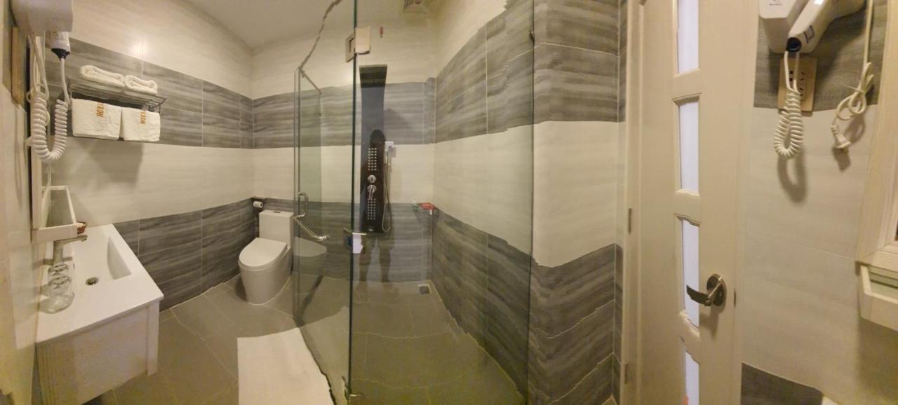 Royal Hotel Bac Lieu Εξωτερικό φωτογραφία
